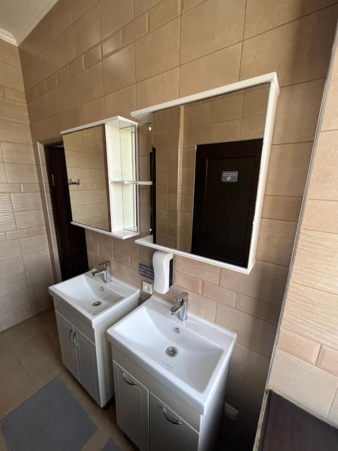 People Hostel Бішкек Екстер'єр фото