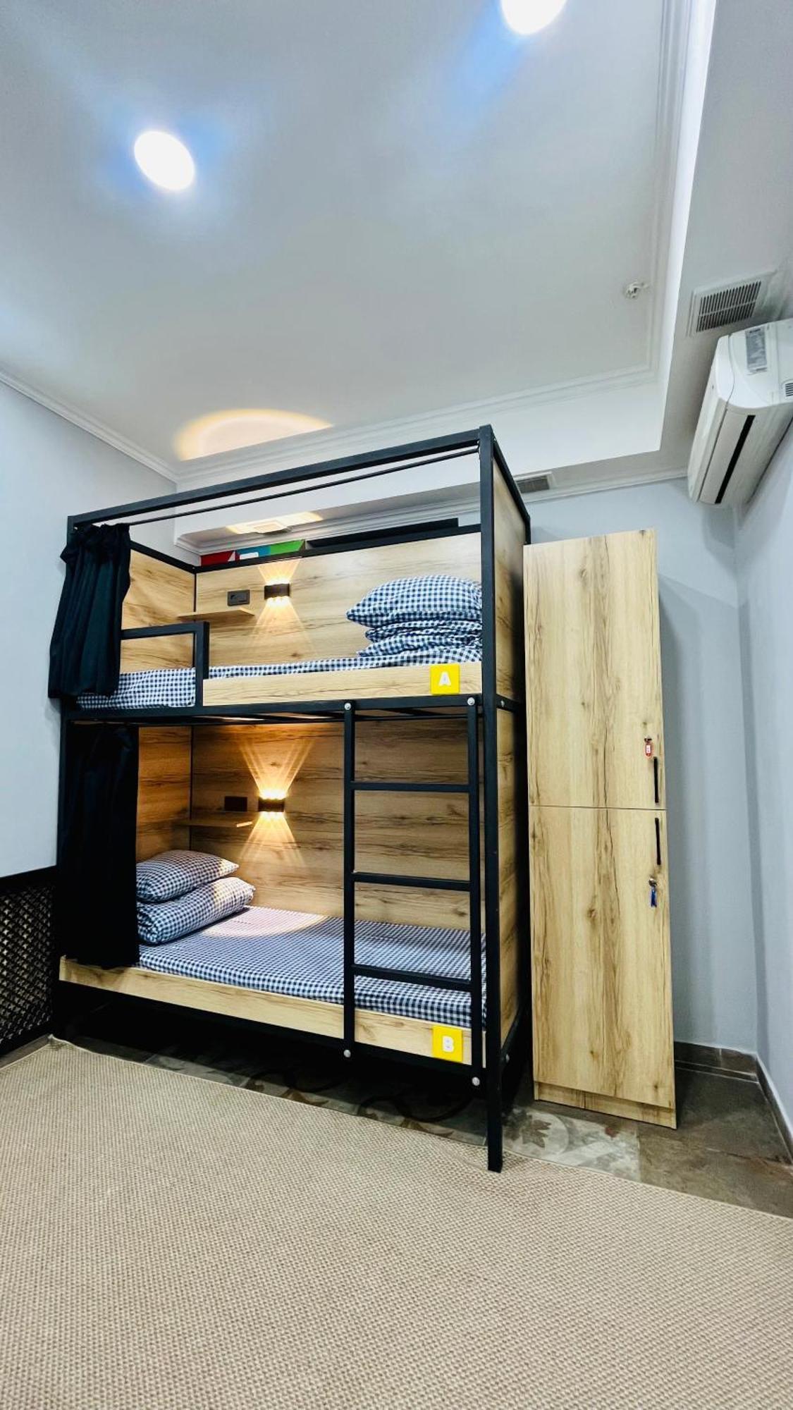 People Hostel Бішкек Екстер'єр фото